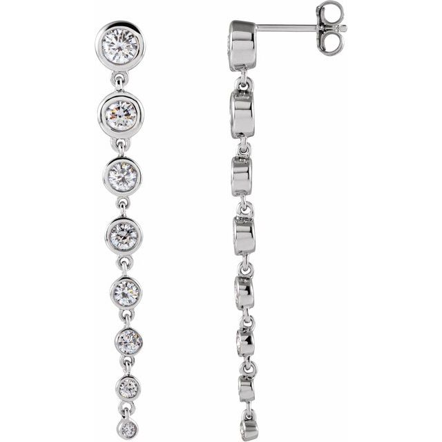Graduated Lab-Grown Diamond Earrings
